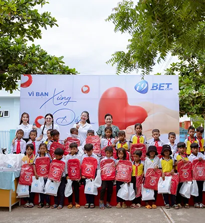 Đá gà trực tiếp Thomo chất lượng cao tại Gacam67a.com